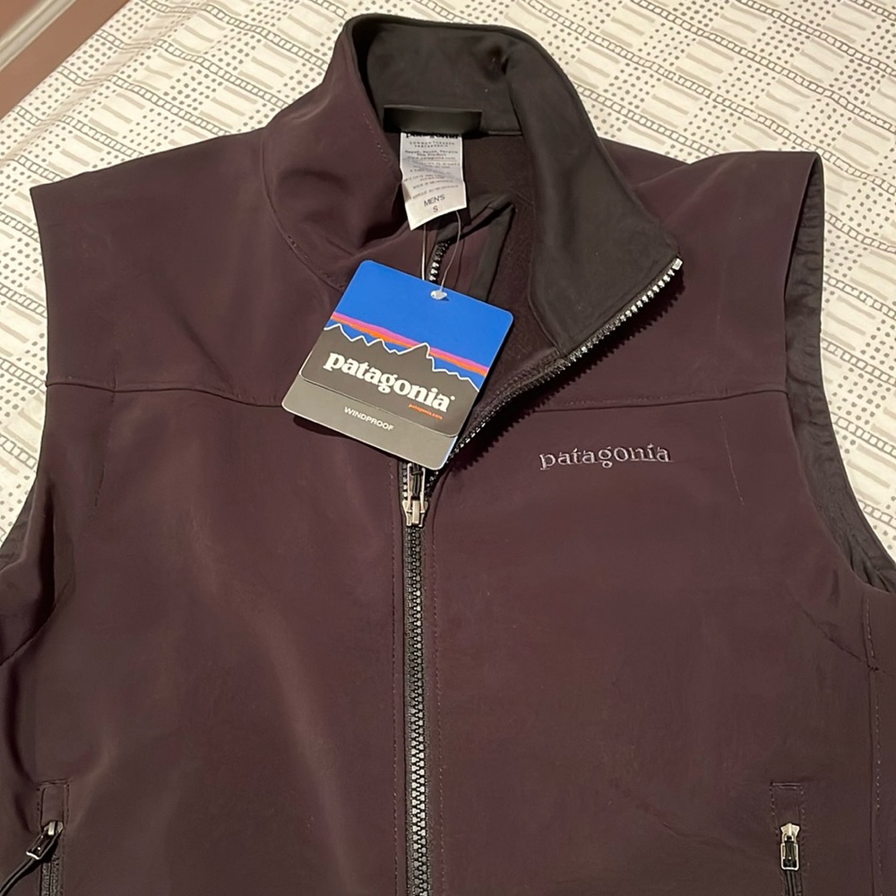 Patagonia Men’s Adze Vest Size S NWT